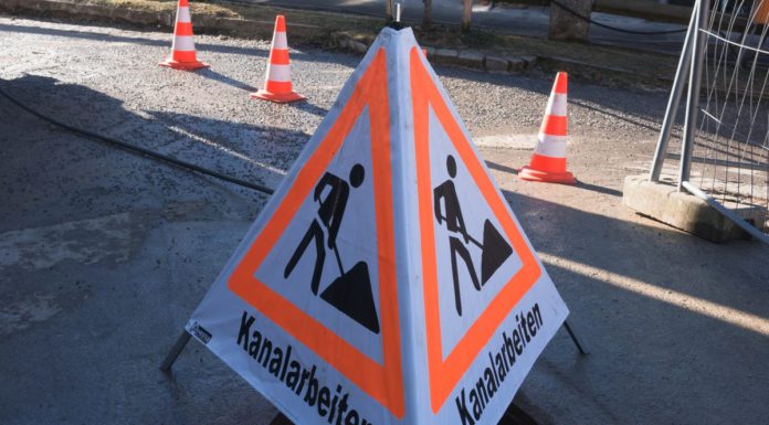 Wunstorfer Straße : Grundstück wird an Kanal angeschlossen