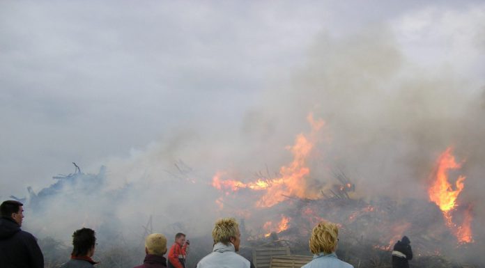 Osterfeuer in Neustadt am Rübenberge