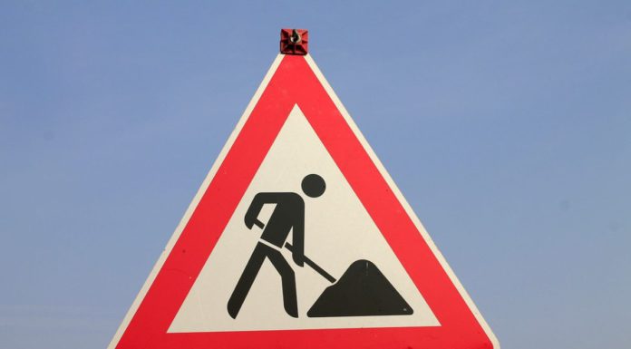 Wunstorfer Straße: Asphaltierungsarbeiten an zwei Standorten