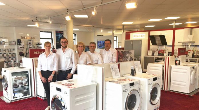 Johanniter-Weihnachtstrucker: Pakete aus Hannover in der Ukraine eingetroffen