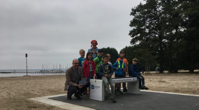 Sonnenstrom nutzen und „Chillen.Chatten.Chargen!“