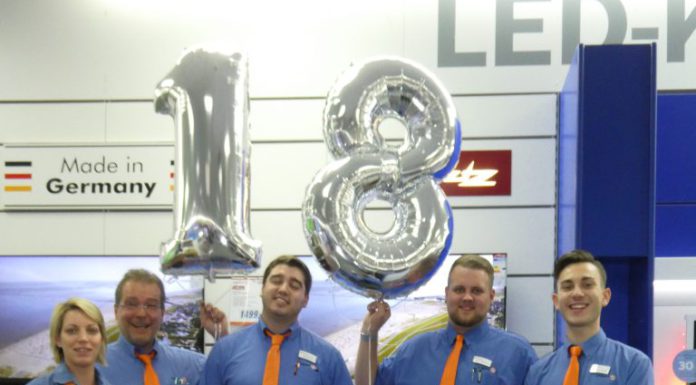 Das expert Team aus Neustadt freut sich auf die kommenden #Sparparty-Wochen.