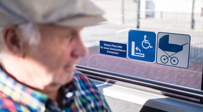 Sperrung Bahnübergang Himmelreich: Haltestellen entfallen