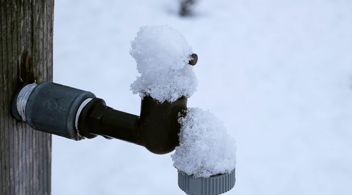 Wasserversorgung auf den städtischen Friedhöfen Lüningsburg und Poggenhagen während der Winterzeit