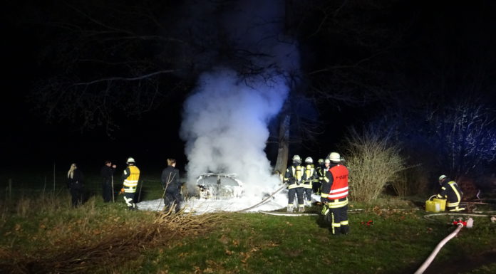 Feuerwehreinsatz bei Verkehrsunfall mit Todesopfer