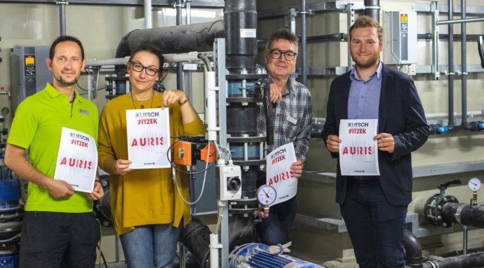 Vincent Kliesch liest „Auris“ – unter 900 Kubikmetern Wasser