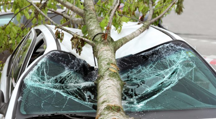 Wer haftet bei Unwetterschäden?