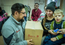 Pakete der Hoffnung: Johanniter-Weihnachtstrucker starten Sammelaktion