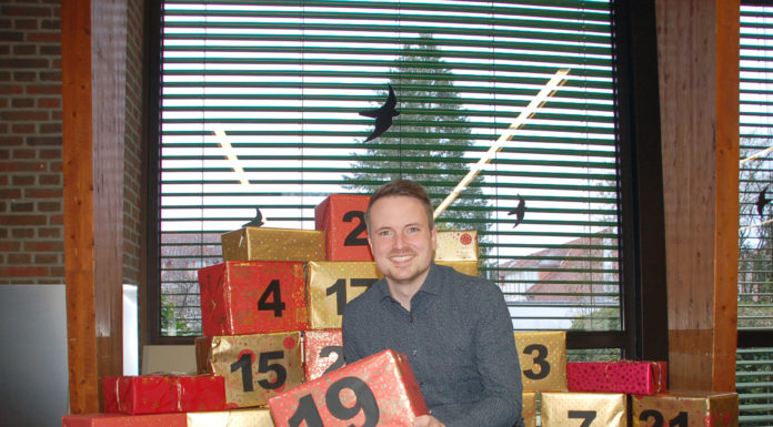 Lebendiger Adventskalender – bei der Stadtverwaltung Neustadt