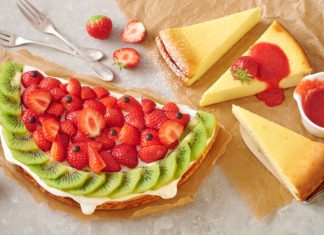 Käsekuchen mit Erdbeeren