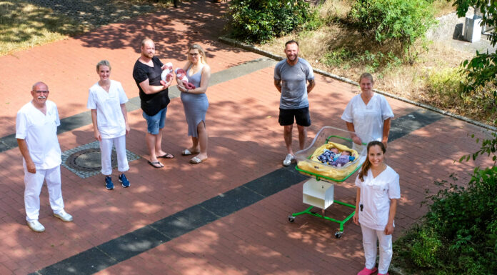Doppeltes Zwillingsglück im Klinikum – An einem Tag kommen gleich zweimal Mehrlinge zur Welt