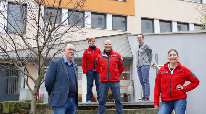 Johanniter-Akademie macht Impfpersonal fit – Online-Fortbildungsmodul bereitet auf den Impfbetrieb mit dem Covid-19-mRNA Impfstoff vor