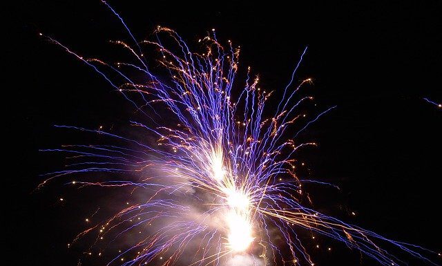 Region legt Böllerverbot für ausgewählte Straßen und Plätze fest: Dies sind die Plätze in Neustadt