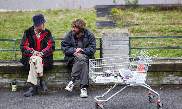 Mehr Plätze in Tagesaufenthalten für Wohnungslose: Region finanziert Maßnahmen zur Erweiterung der Hilfeangebote