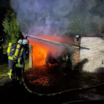PKW-Brand in Garage am Sonntag