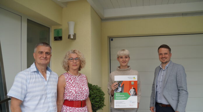 Grüne Hausnummer für vorbildliches Bauen und Sanieren