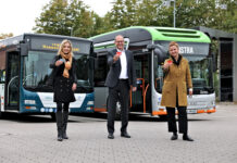 Bargeldlos im Bus zahlen – Glaswände schützen vor Infektionen