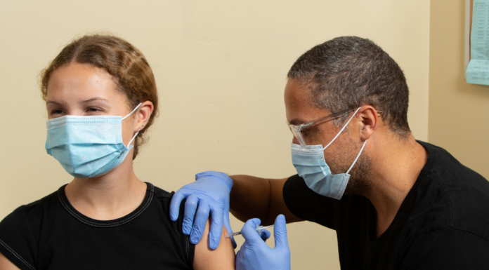 Land empfiehlt Auffrischungsimpfungen für Jugendliche zwischen 12 und 17