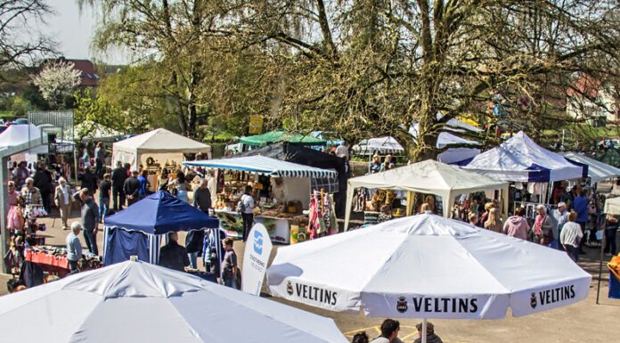 Sechster Kunst- und Handwerkermarkt 2022