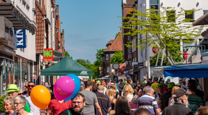 Hier ist für alle etwas dabei! – Programm beim StaTtfest 2022 in der Neustädter Fußgängerzone