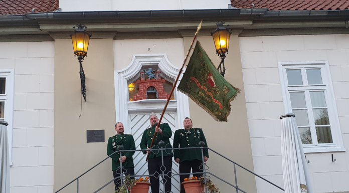 Jörg Kahle trägt jetzt den Hauptmannsdegen