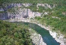 Aktion und Entspannung am Ardèche Canyon in Südfrankreich – Für Familien gibt es noch freie Plätze, jetzt anmelden