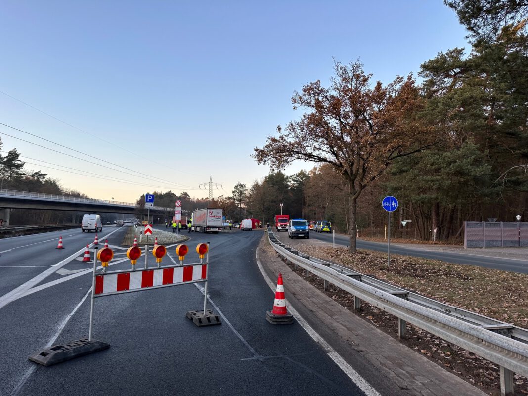 Stationäre Verkehrskontrolle auf der B6 in Neustadt am Rübenberge am 15.12.2022 Neustadt City News