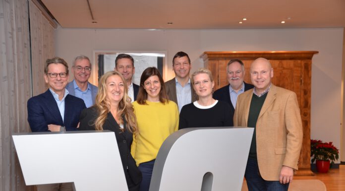 Stiftung Hannoversche Volksbank: Josef Ostler bleibt Vorsitzender