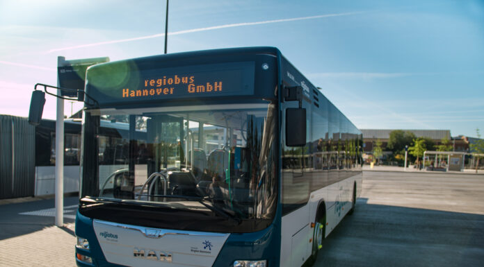 Vollsperrung der B6 Brücke Höhe Dammkrug: Haltestellen entfallen Vollsperrung der B6 Brücke Höhe Dammkrug. Foto: regiobus, Thmenbild