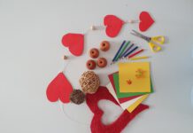 Mutter- und Vatertagsbasteln im Jugendhaus kreatives Basteln zu Mutter- oder Vatertag