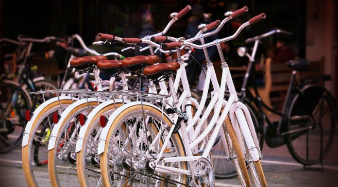 Stadt startet Online-Versteigerung von Fundsachen (Fahrräder, Handys etc.) Stadt startet Online-Versteigerung. Themenfoto.