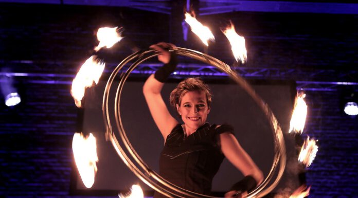 Neustadt erstrahlt – Lichterfestival am 2. und 3. Dezember in der Innenstadt Neustadt erstrahlt - Lichterfestival am 2. und 3. Dezember in der Innenstadt