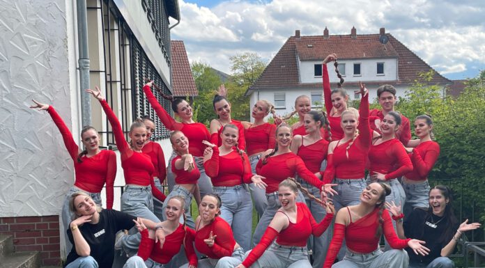 Erfolgreicher Start in die Wettkampfsaison für L’espoir vom TanzCentrum Kressler! Erfolgreicher Start in die Wettkampfsaison für L'espoir vom TanzCentrum Kressler!