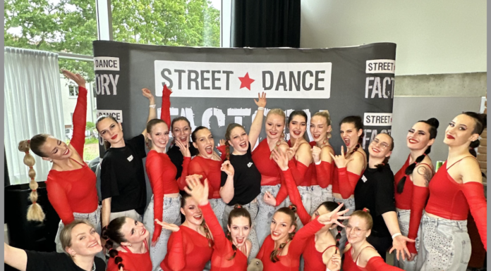 TanzCentrum Kressler: Erfolgreiche Teilnahme an der Norddeutschen Meisterschaft der Streetdance Factory in Eckernförde TanzCentrum Kressler: Erfolgreiche Teilnahme an der Norddeutschen Meisterschaft der Streetdance Factory in Eckernförde