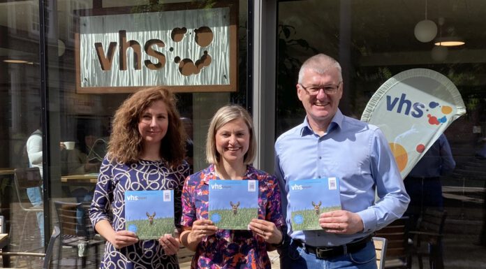 Programm der vhs Hannover Land für 2. Halbjahr schon vor den Sommerferien VHS-Programm der vhs Hannover Land erscheint erstmals vor den Sommerferien - Fokus auf Nachhaltigkeit und Bildungsurlauben