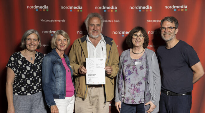 nordmedia zeichnet Cinema Neustadt zum 5. Mal in Folge mit dem Kinoprogrammpreis für die Gestaltung eines hervorragenden Jahresfilmprogramms aus nordmedia zeichnet Cinema Neustadt zum 5. Mal in Folge mit dem Kinoprogrammpreis für die Gestaltung eines hervorragenden Jahresfilmprogramms aus