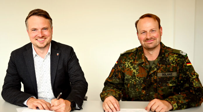 Bürokratieabbau: Neustadt und Panzergrenadierbataillon 33 vereinfachen Genehmigungsverfahren Bürokratieabbau: Neustadt und Panzergrenadierbataillon 33 vereinfachen Genehmigungsverfahren