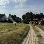 Feuerwehreinsatz bei Schneeren – Brennender Radlader Feuerwehreinsatz bei Schneeren – Brennender Radlader