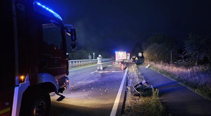 Mehrere Einsätze der Ortsfeuerwehr im Stadtgebiet – Verkehrsunfall auf B6, Brandgeruch, ausgelöste Brandmeldeanlage Mehrere Einsätze der Ortsfeuerwehr im Stadtgebiet - Verkehrsunfall auf B6, Brandgeruch, ausgelöste Brandmeldeanlage