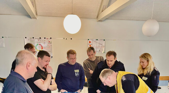 Führungskräfte der Freiwilligen Feuerwehren im Neustädter Land verbessern ihre Einsatzstrategien Führungskräfte der Freiwilligen Feuerwehren im Neustädter Land verbessern ihre Einsatzstrategien