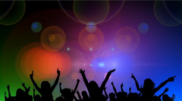 School’s Out Party 2025: Ein Event für Aussteller in der Neustädter Innenstadt Die School's Out Party 2025 in Neustadt bietet Ausstellern die Chance, sich einem jungen Publikum zu präsentieren