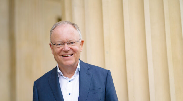 Stephan Weil diskutiert aktuelle Herausforderungen in Wunstorf mit Bürgern Ein offenes Gesprächsforum mit Stephan Weil in Wunstorf: Die Gelegenheit, um aktuelle Herausforderungen zu diskutieren