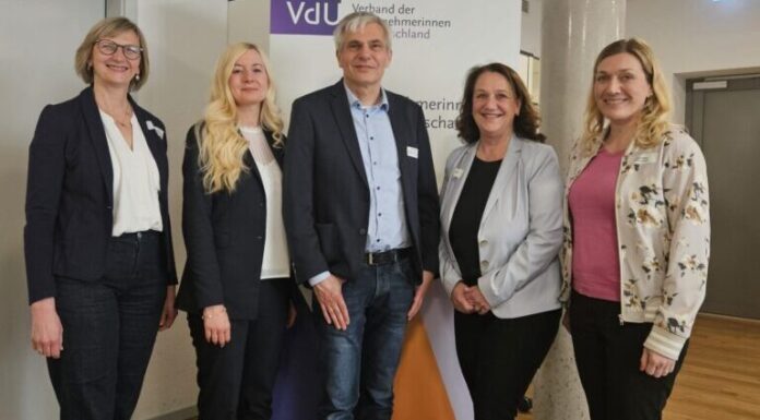 FrauenNetzWerken: Erfolgreiches Networking für Unternehmerinnen in Neustadt Die Veranstaltung FrauenNetzWerken in Neustadt a. Rbge. bot Unternehmerinnen wertvolle Networking-Möglichkeiten und interessante Themen