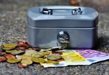 Einschränkungen bei Sparkasse Hannover vom 23. bis 25. Mai 2025 angekündigt Die Sparkasse Hannover informiert über Einschränkungen bei Kartenzahlungen und Online-Banking vom 23. bis 25. Mai 2025. Es wird empfohlen, vor dem 23. Mai das benötigte Bargeld abzuheben oder auf Kreditkarten umzusteigen