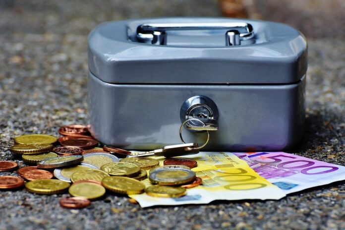 Die Sparkasse Hannover informiert über Einschränkungen bei Kartenzahlungen und Online-Banking vom 23. bis 25. Mai 2025. Es wird empfohlen, vor dem 23. Mai das benötigte Bargeld abzuheben oder auf Kreditkarten umzusteigen