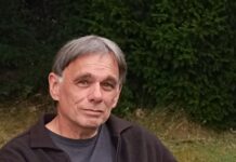 Musikalische Lyrik-Lesung mit Thomas Bartsch in Neustadt am 21. Juni Die musikalische Lyrik-Lesung mit Thomas Bartsch in Neustadt verspricht ein unvergessliches Erlebnis voller Poesie und Klang