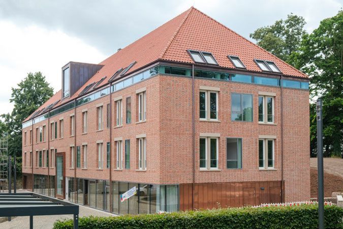 Sprachen lernen an besonderen Orten: Neue Kurse für Englisch, Spanisch, Schwedisch bei der vhs Hannover Land Das Angebot der vhs Hannover Land umfasst spannende Sprachkurse, um auch kulturelle Einblicke zu gewinnen: Sprachen lernen an besonderen Orten