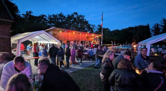 Irischer Abend im Freibad Nöpke am 9. August 2025: Musik, Begegnung und Atmosphäre erleben Der Irische Abend im Freibad Nöpke am 9. August 2025 verspricht Musik, Begegnung und Atmosphäre zu erleben