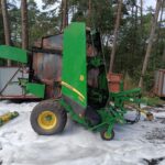 Feuerwehr verhindert Ausbreitung des Feuers und löscht Ballenpresse Die Feuerwehr hat die Ausbreitung des Feuers bei einer brennenden Ballenpresse erfolgreich verhindert und schnell reagiert