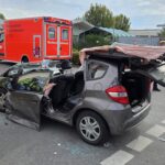 Verkehrsunfall im Gewerbegebiet – Feuerwehr und Rettungsdienst im Einsatz Im Gewerbegebiet kam es zu einem Verkehrsunfall, bei dem Feuerwehr und Rettungsdienst im Einsatz waren. Verletzte wurden versorgt